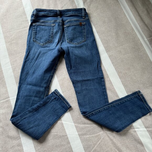 EUC Joe's Jeans Medium Denim Skinny Jeans Mid Rise Sz 26 - Picture 5 of 5